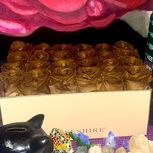 Brown forever rose box